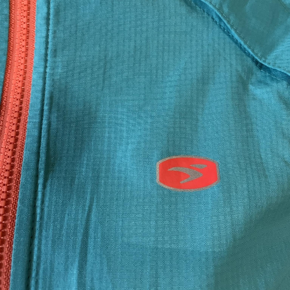 SUGOi Teal / Blue Running / Bicycle Jacket and Vest Size Small Petite (S/P) - Picture 12 of 16